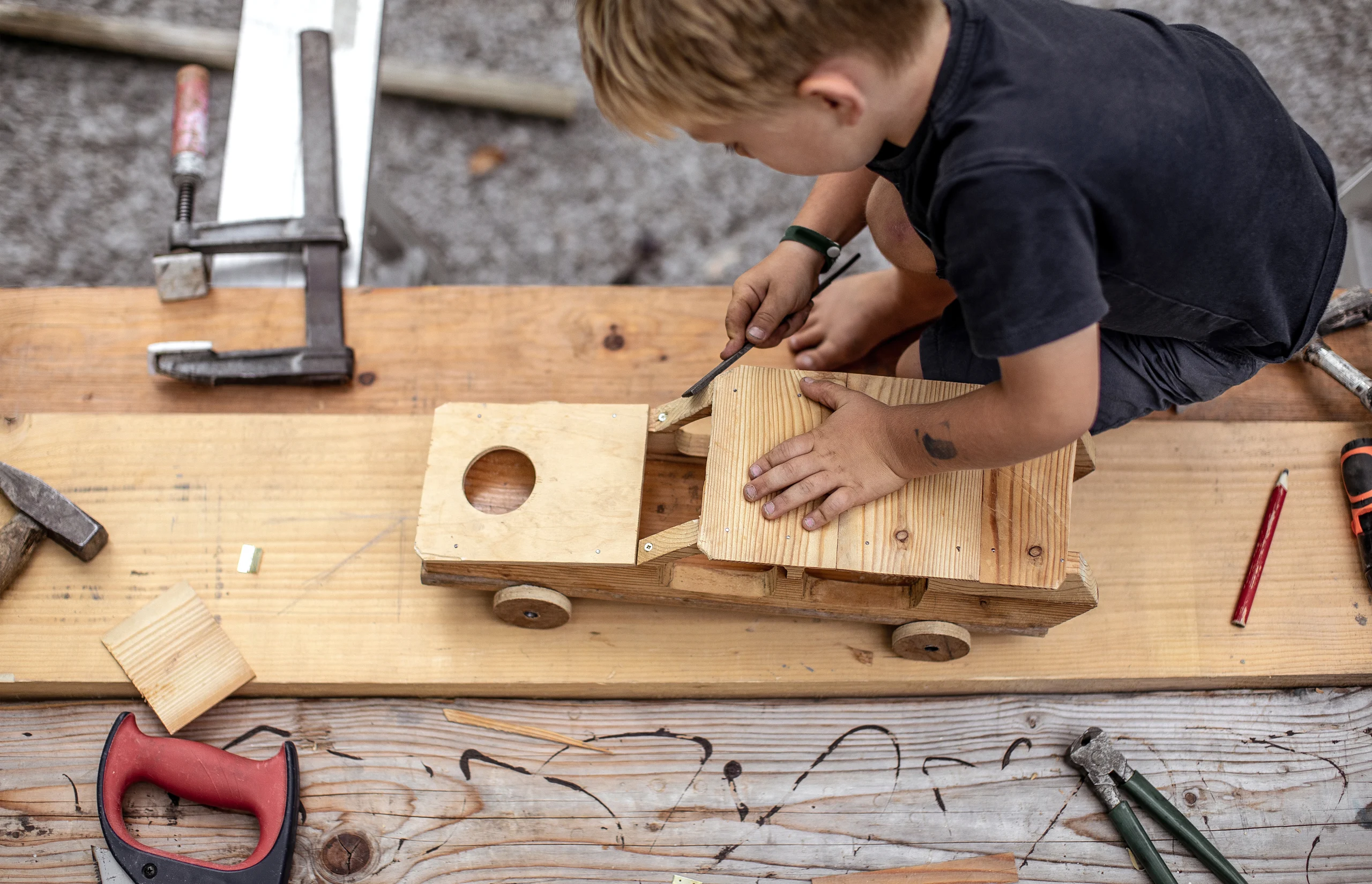 GRANDE NOVITA’ PER I PIU’ PICCOLI: CORSO DOPO SCUOLA DI FALEGNAMERIA E CESTERIA